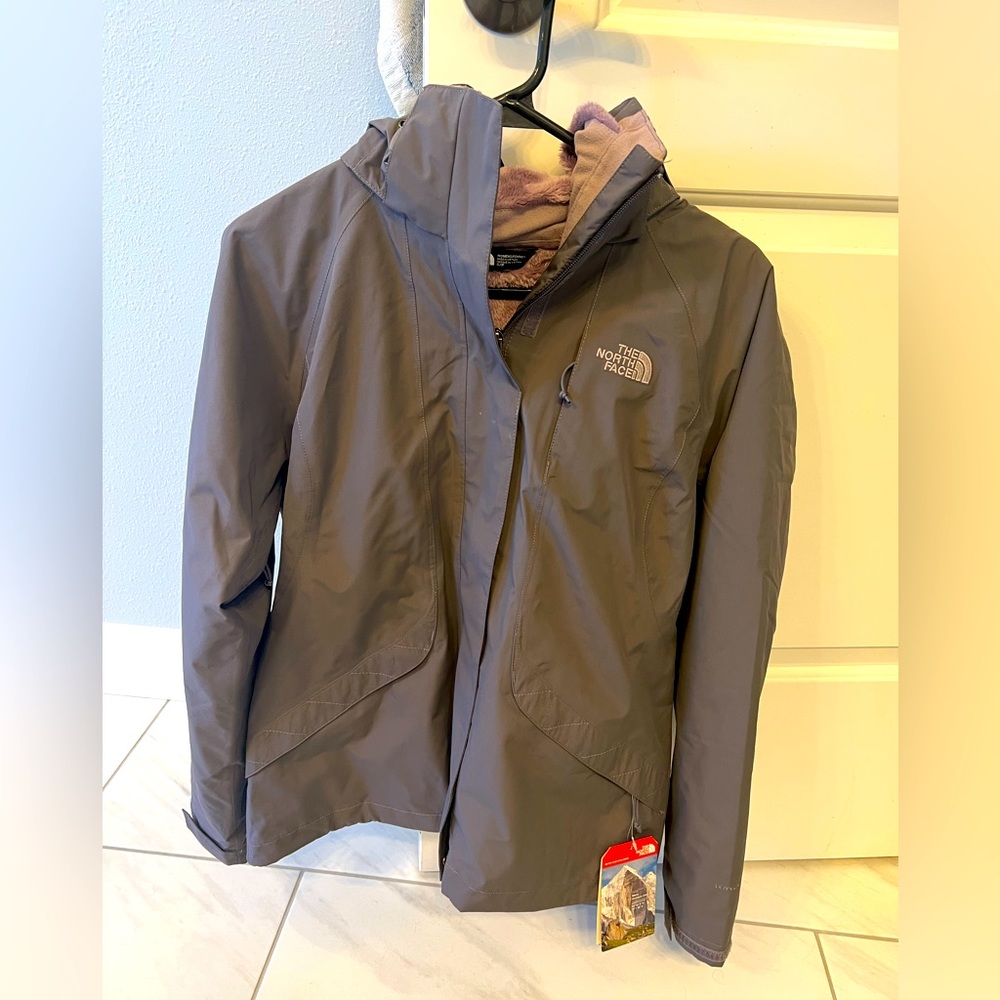 Women’s north face jacket